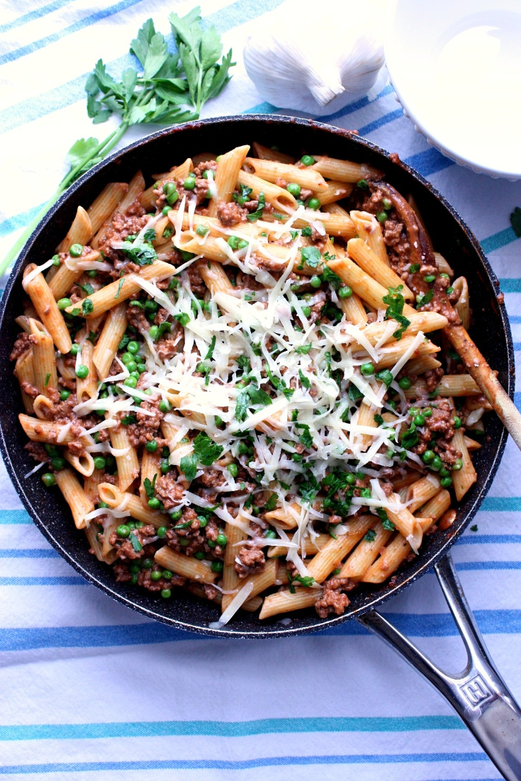 Homemade hamburger helper, anyone? If you're a child of the eighties, then you may nostalgically remember