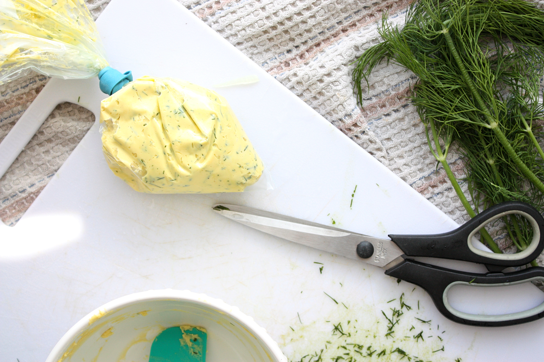 Deviled Eggs with Fresh Dill